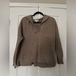 Aerie V-Neck Sweater in Taupe